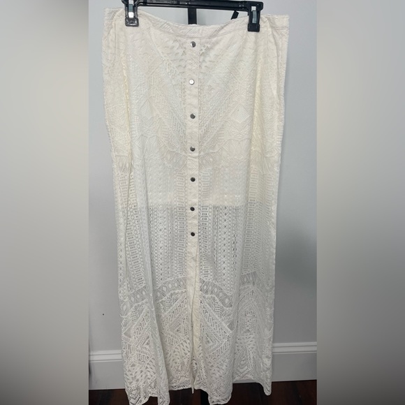 NWT BCBG LACE MAXI BOHEMIAN SKIRT POCKETS BUTTON UP FORMAL BEACH - Picture 13 of 13